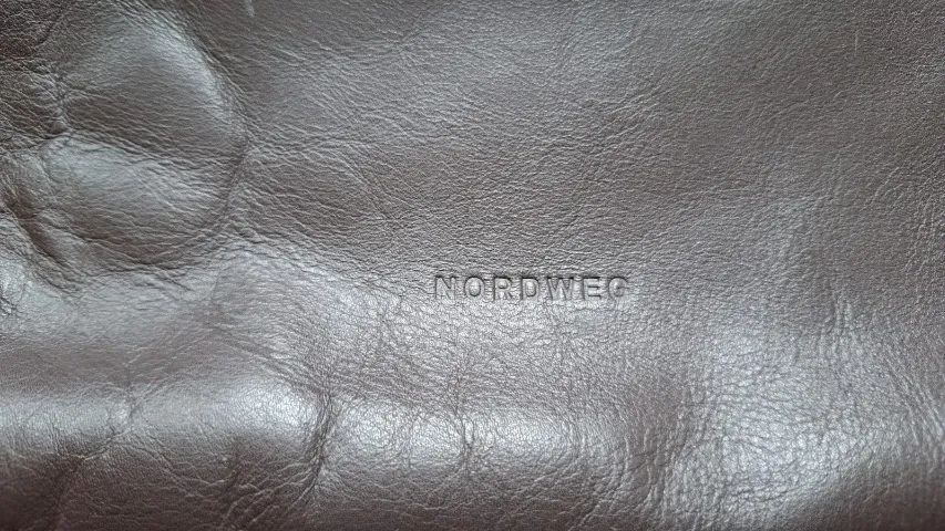 NORDWEG - Pasta de couro para notebook Nômade  - Foto 2