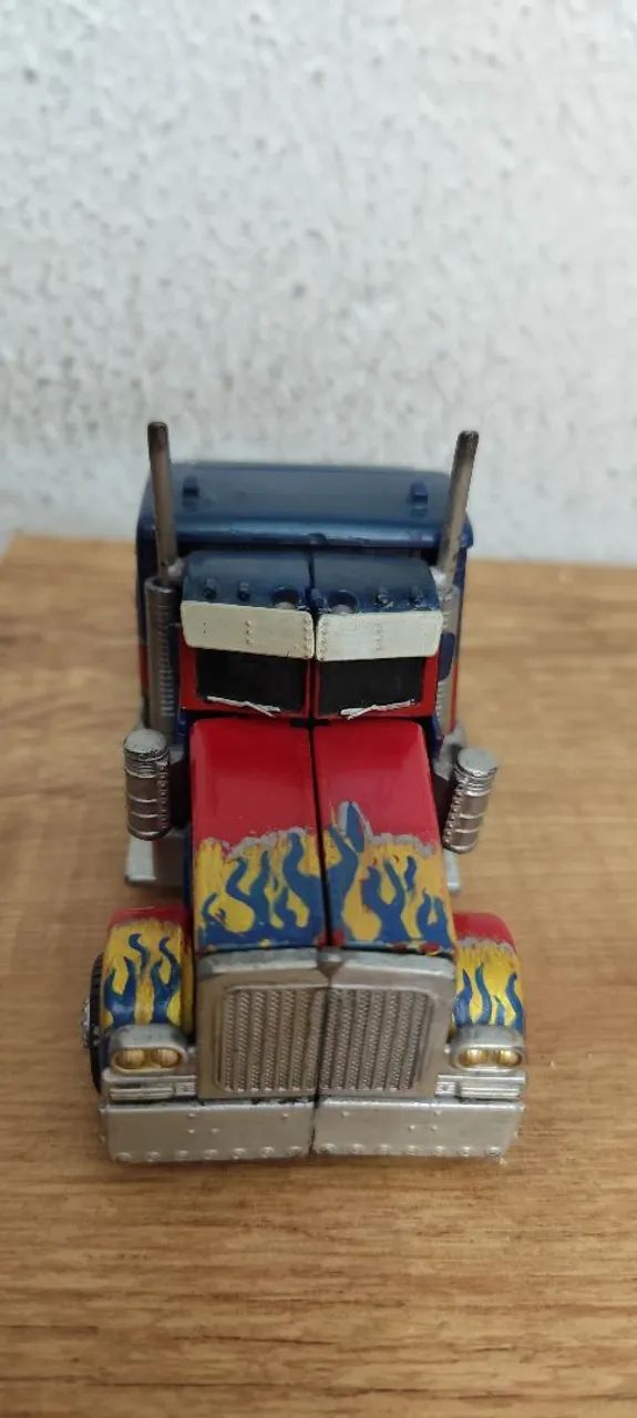 Transformers Optimus64985869686145122