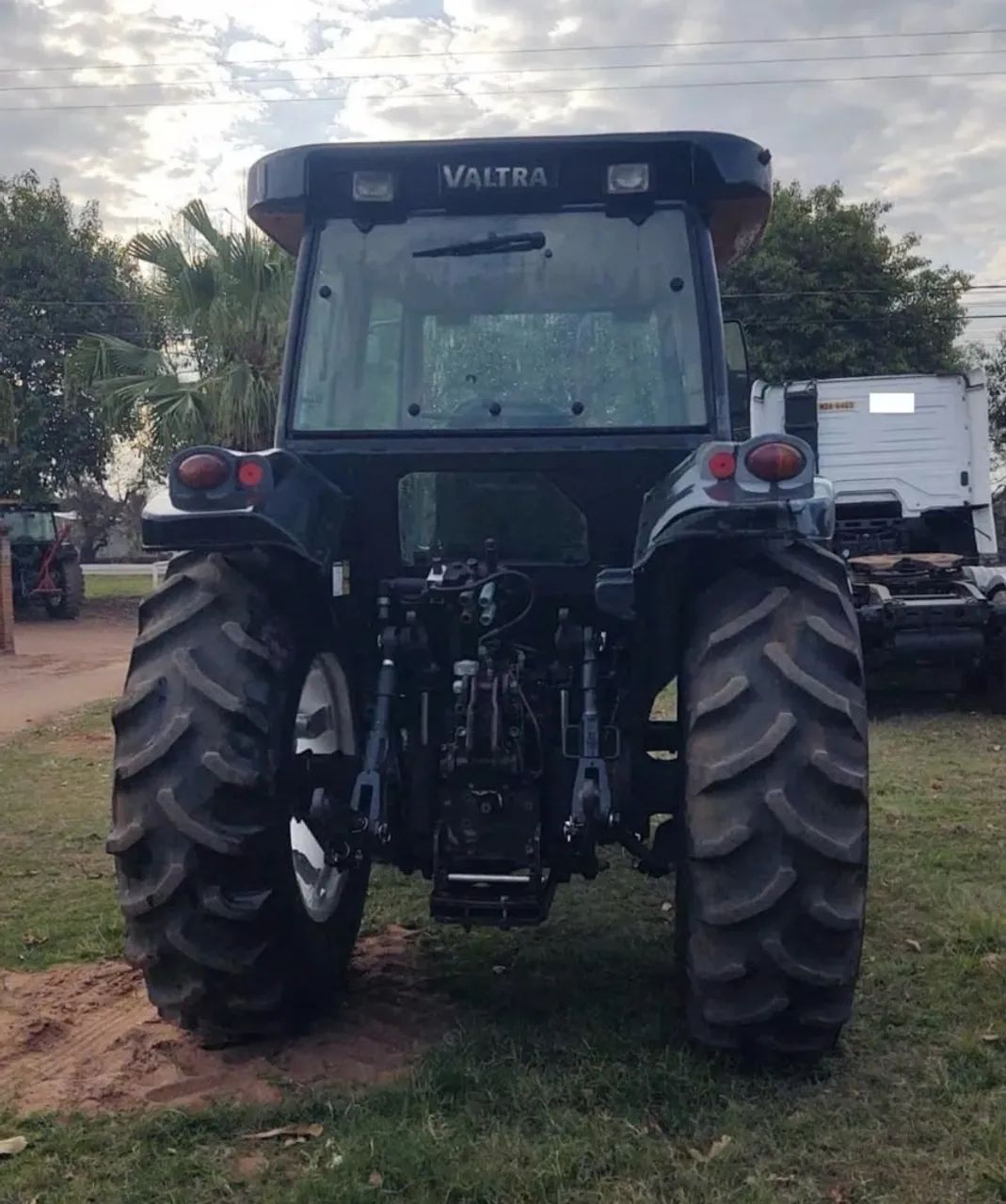 Trator Valtra BM100 - Parcele  - Foto 2