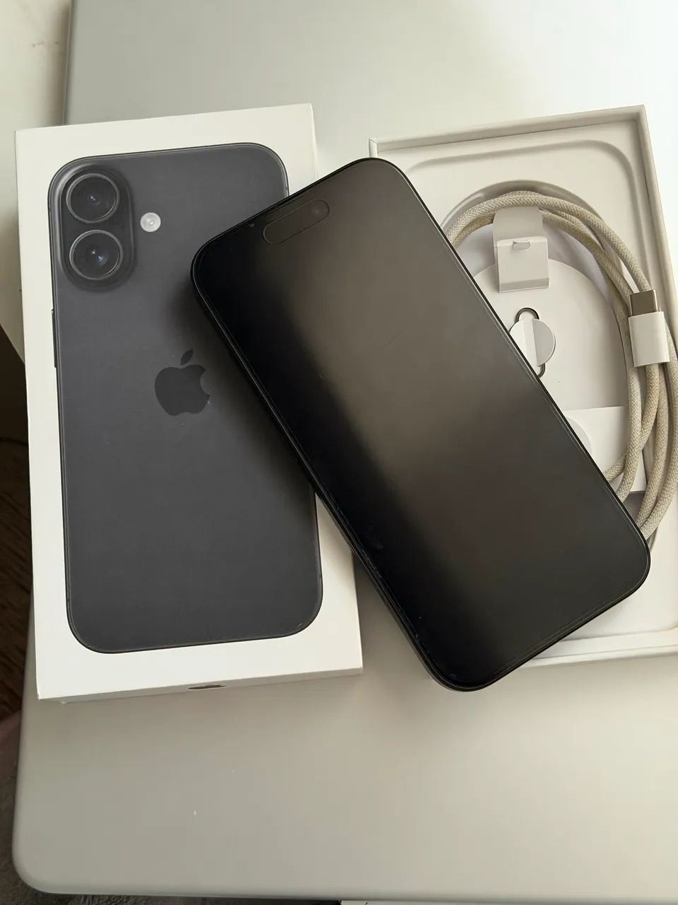 iPhone 16 256gb Black  - Foto 2