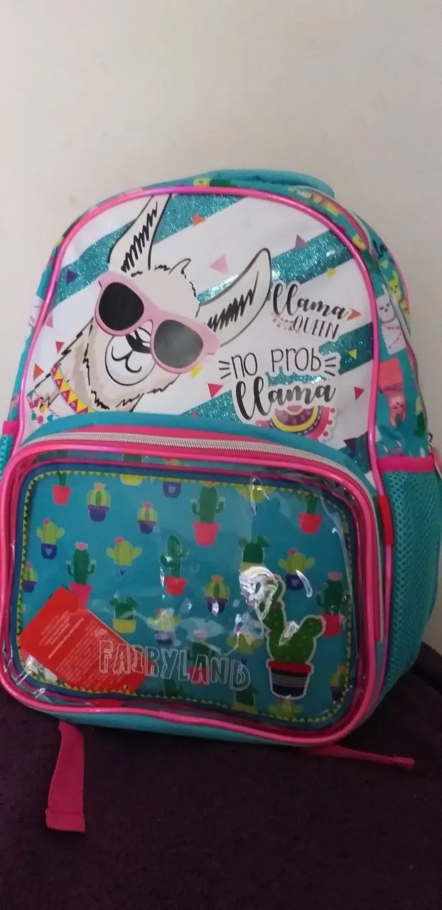 Mochila menina, volta as aulas.