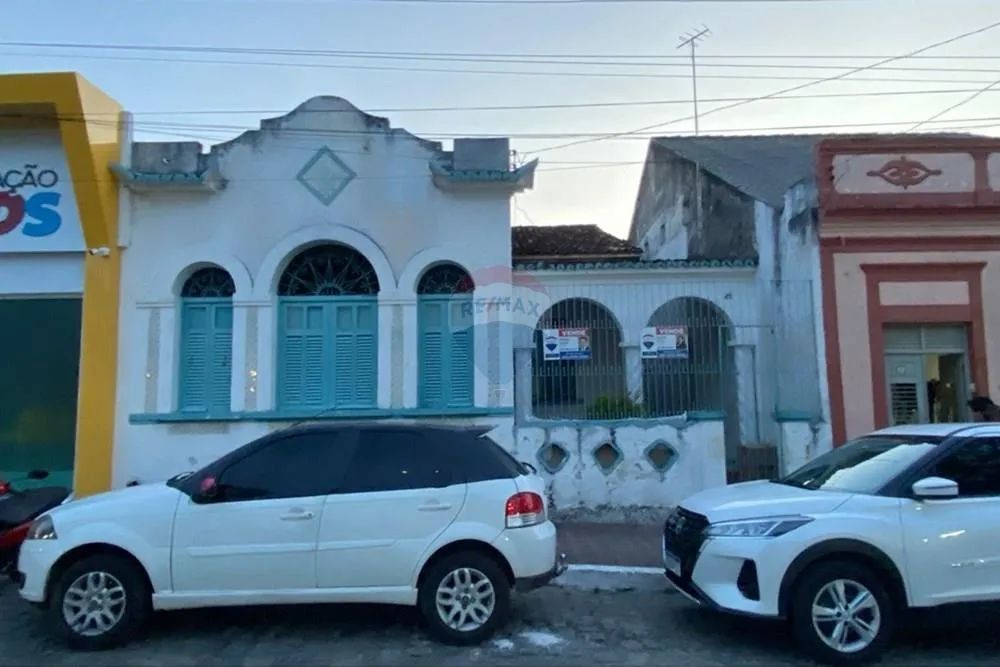 Casa Espetacular no Coração de Guarabira!