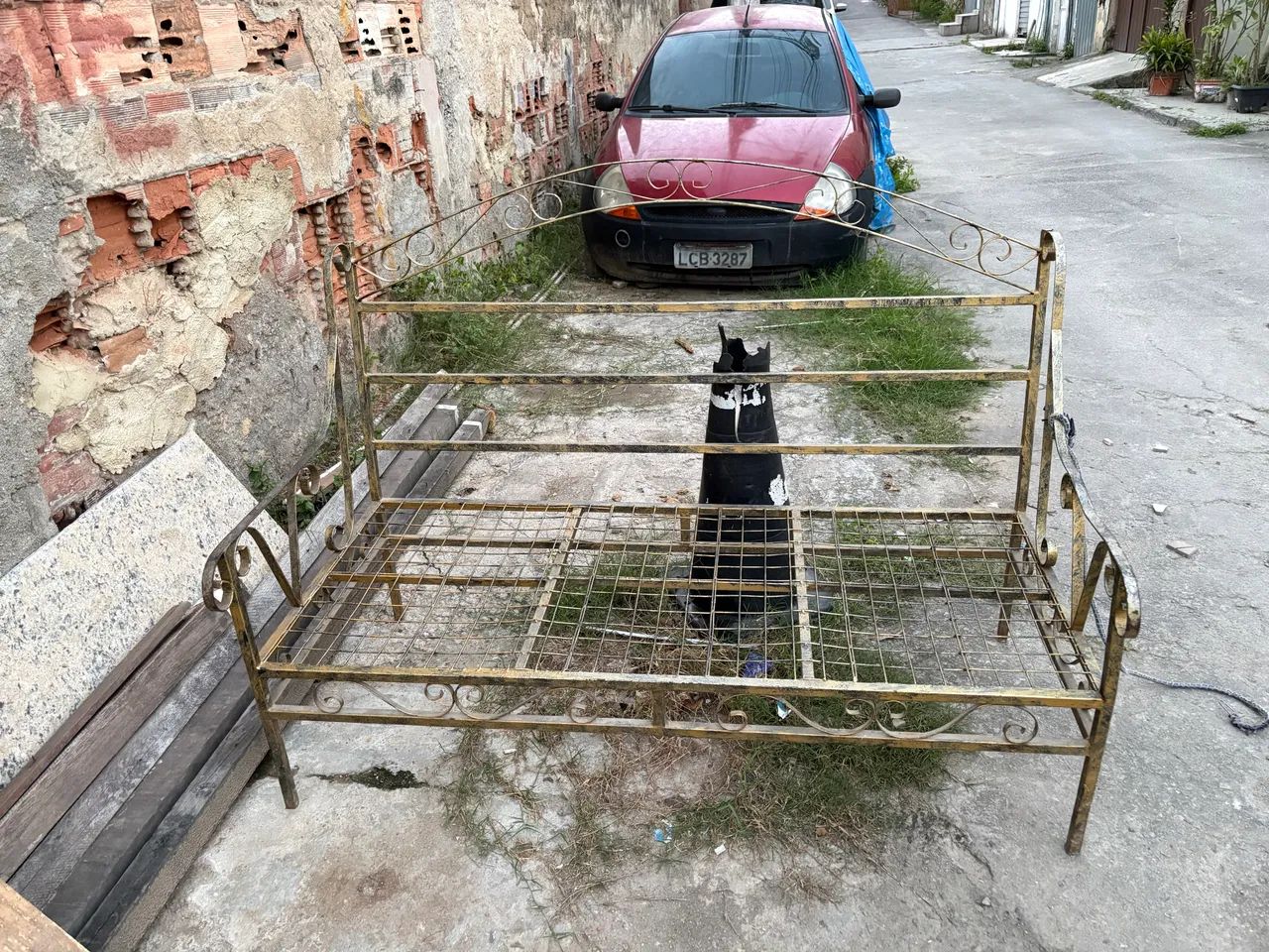 Cadeira jardim antiga 