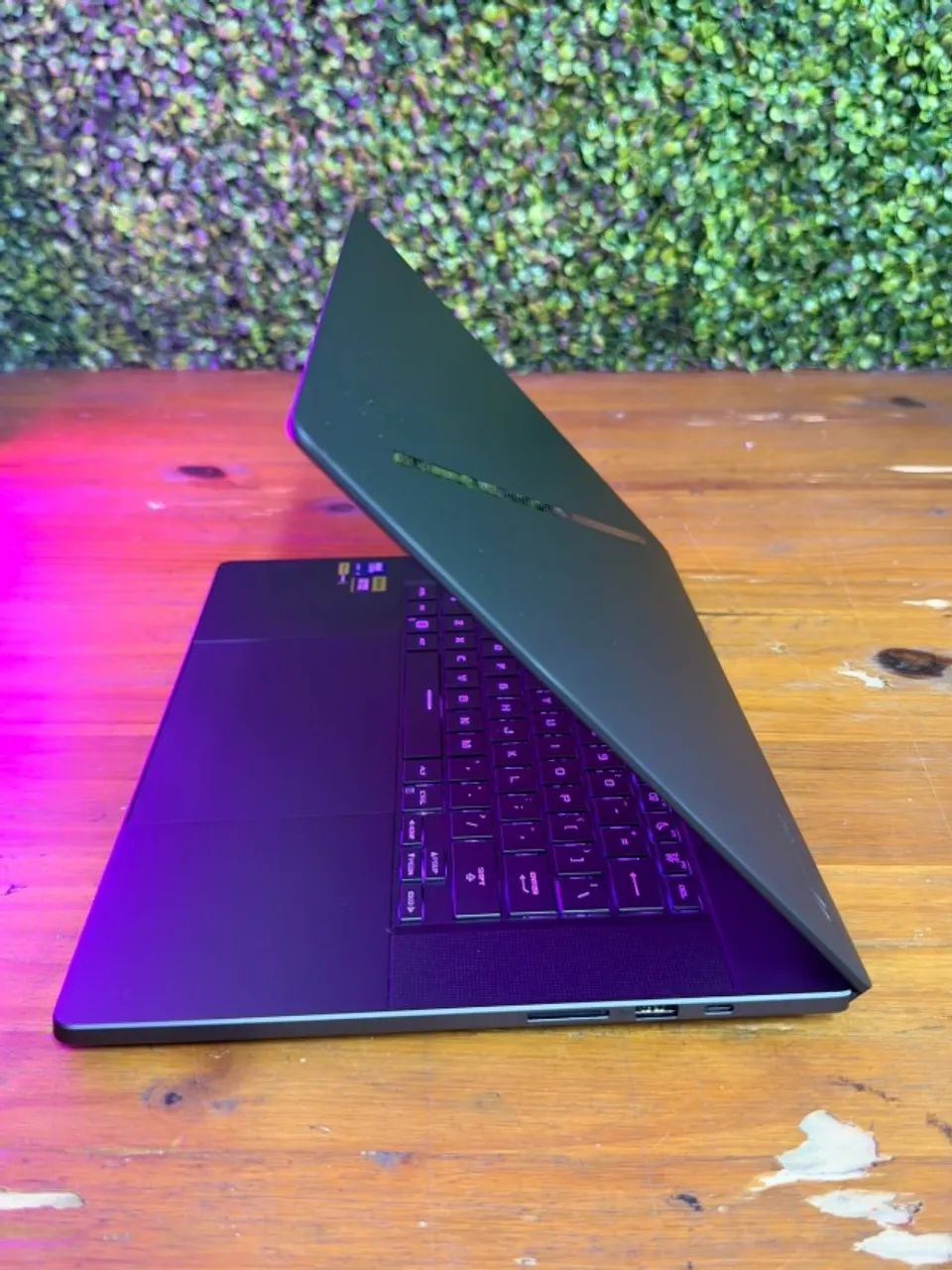 Zephyrus G16 Ultra 9 - 4070 - OLED - Foto 5