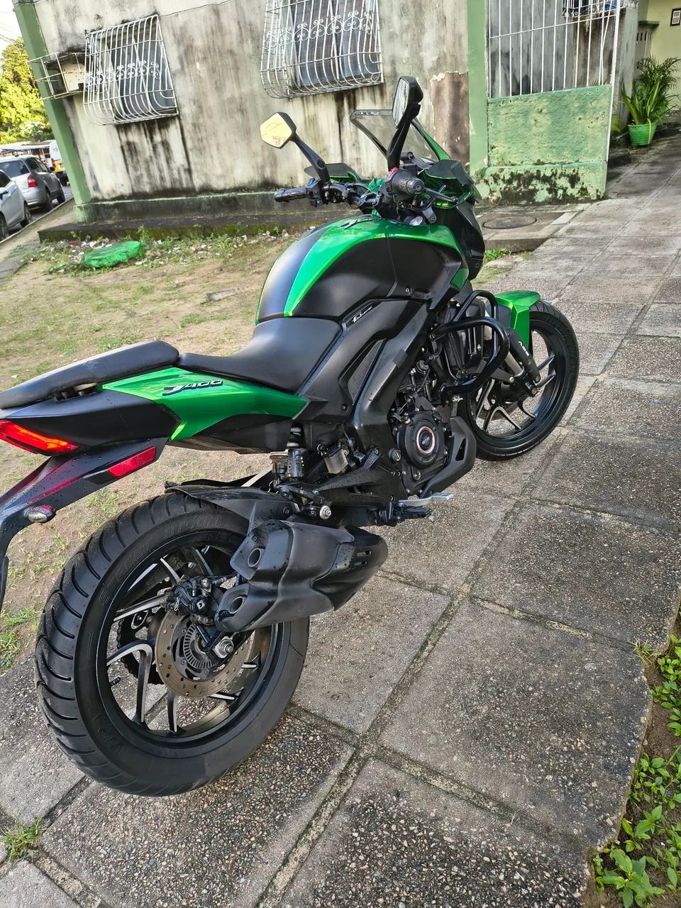BAJAJ 400 ano 2024 - Foto 2