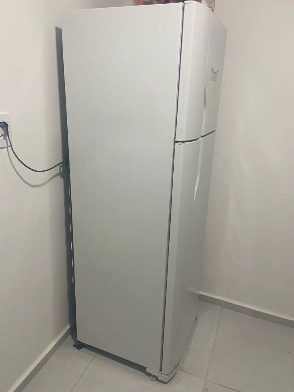 Vendo Geladeira Eletrolux - Foto 3