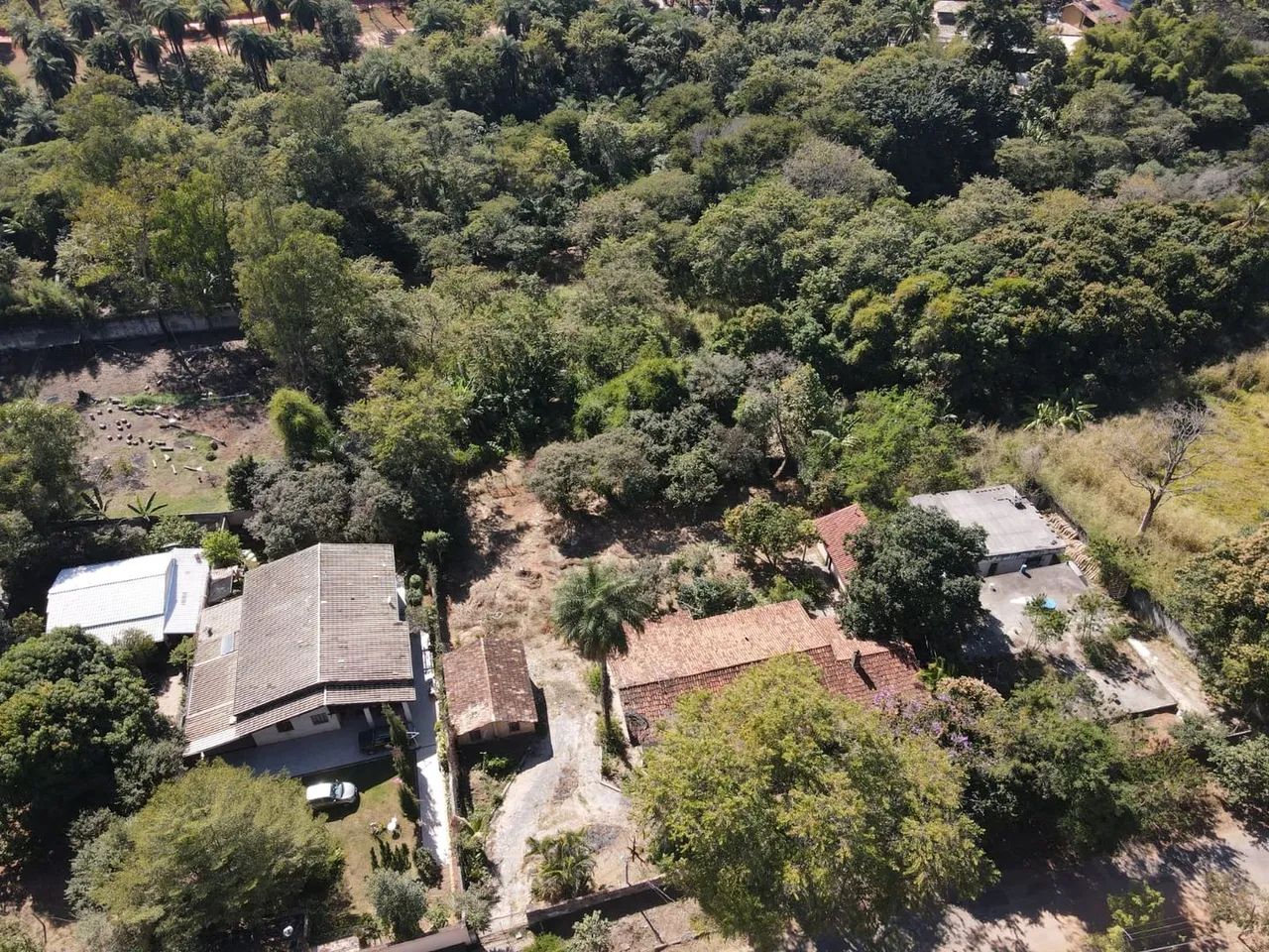 Chácara à Venda - Braúnas, Belo Horizonte