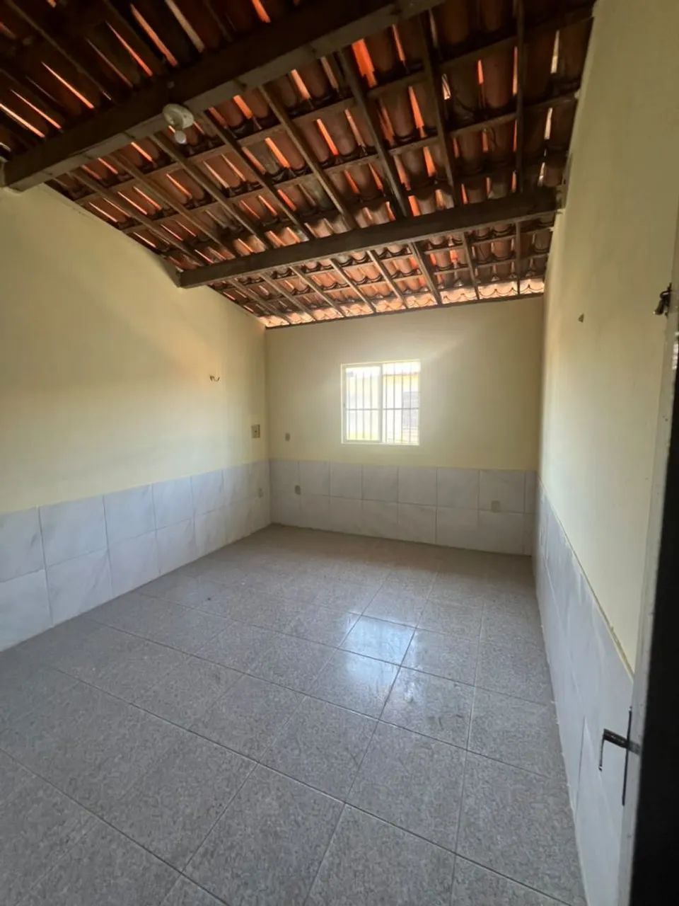Casa com 2 quartos no conjunto ceará 
