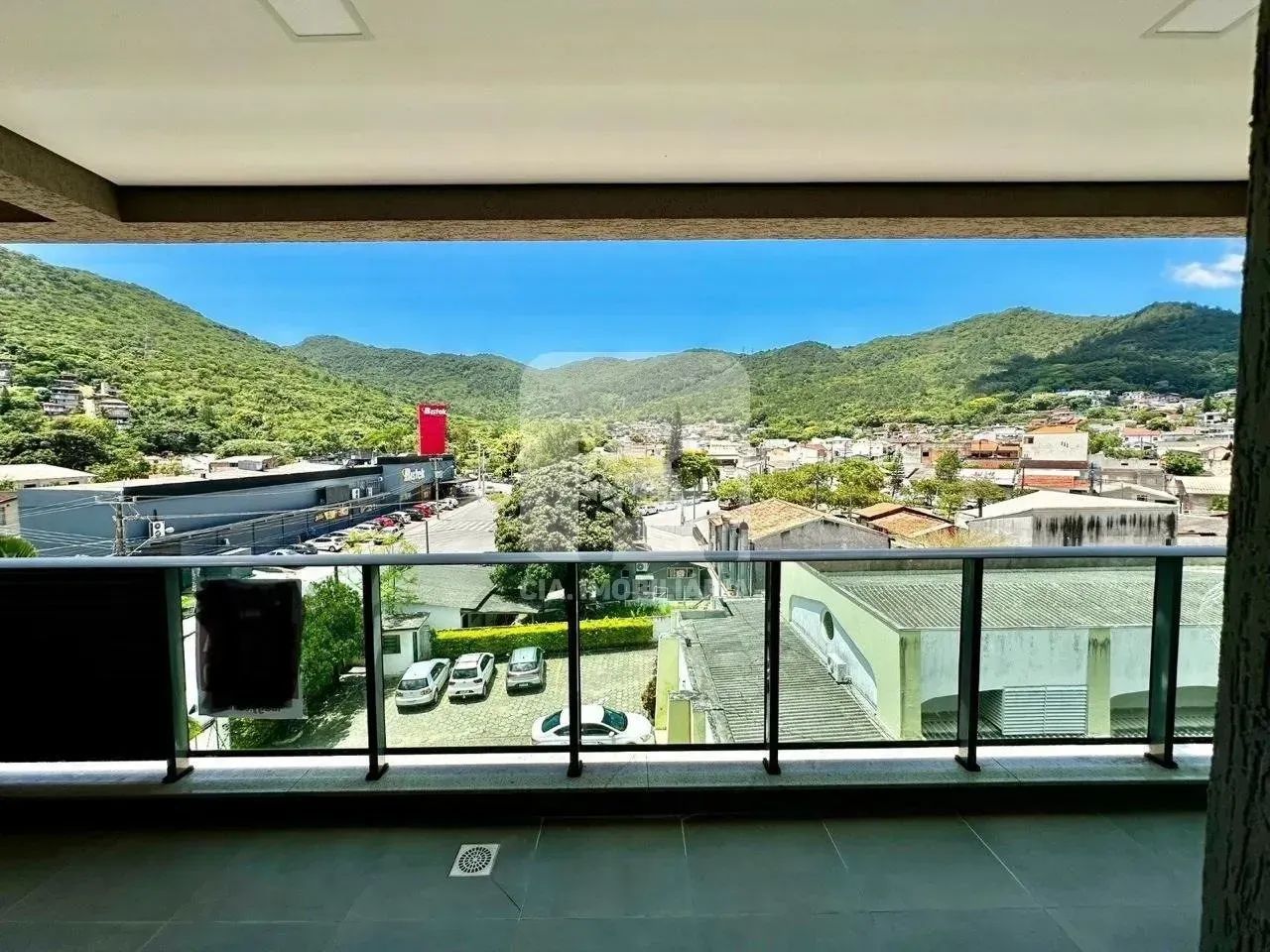 Apartamento de 96m2 com 2 quartos no Monte Verde