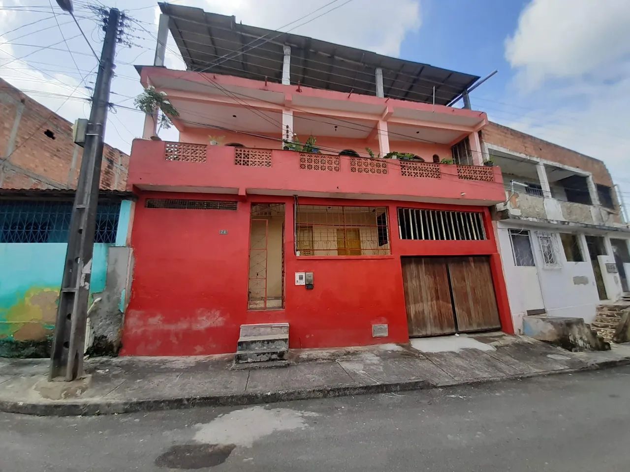 Vendo imóvel com 3 casas