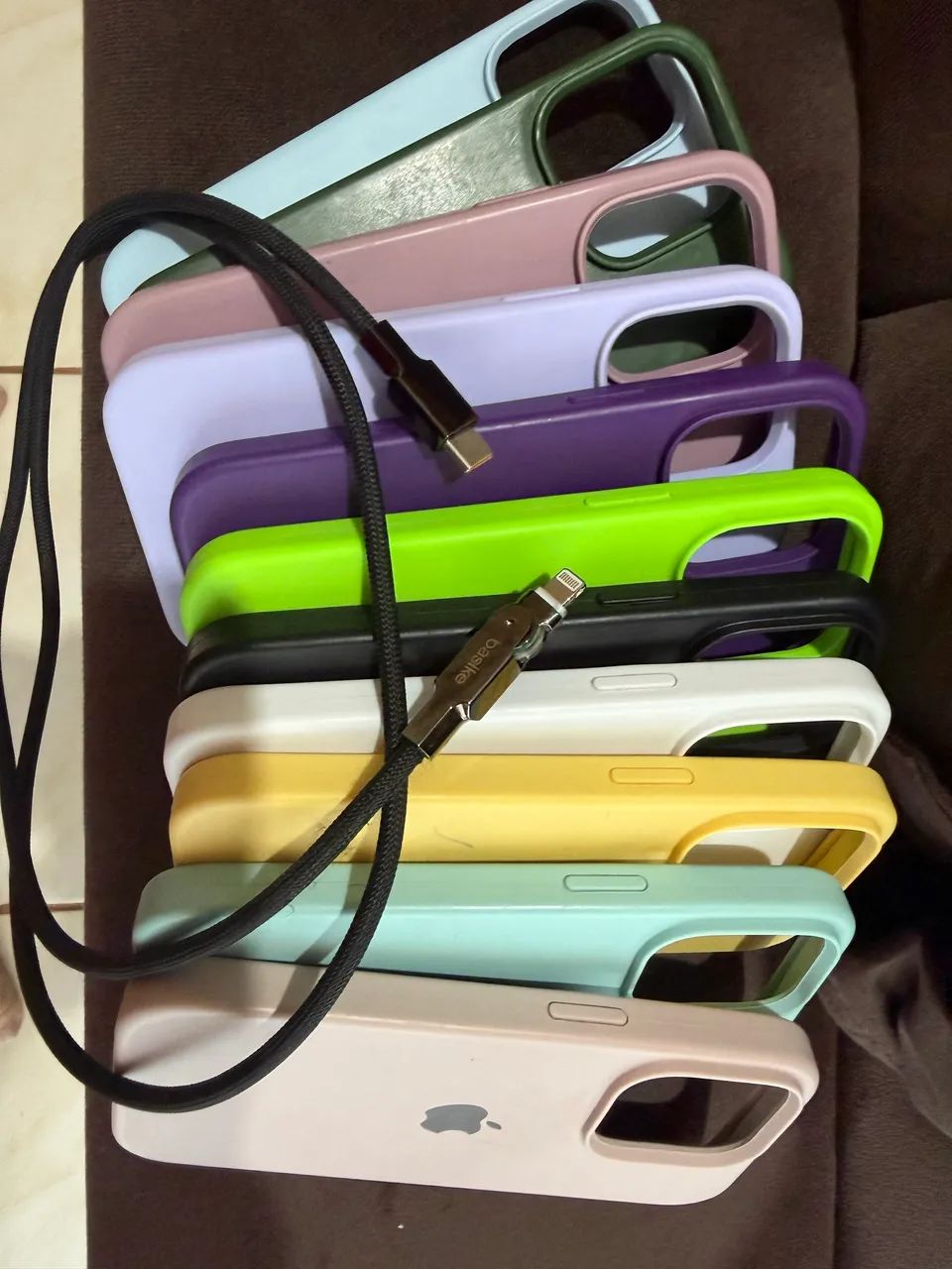 IPhone 14 Pro capa + cabo - Foto 3