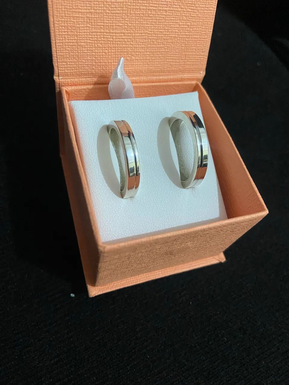 Par de alianças Vivara .( pode ser comprado separadamente) Pouco tempo de uso. - Foto 4