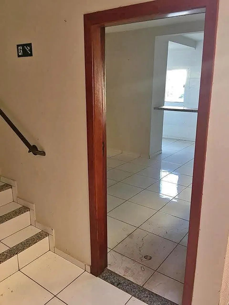 Aluga-se apartamento 