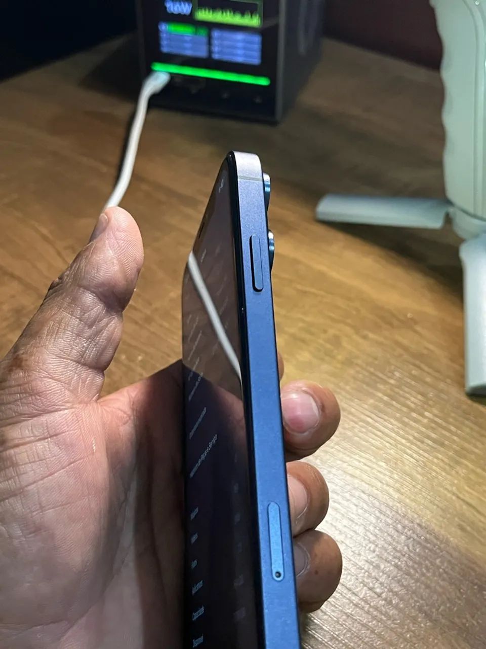 iPhone XR na carcaça do 17 pro max azul titânio  - Foto 5