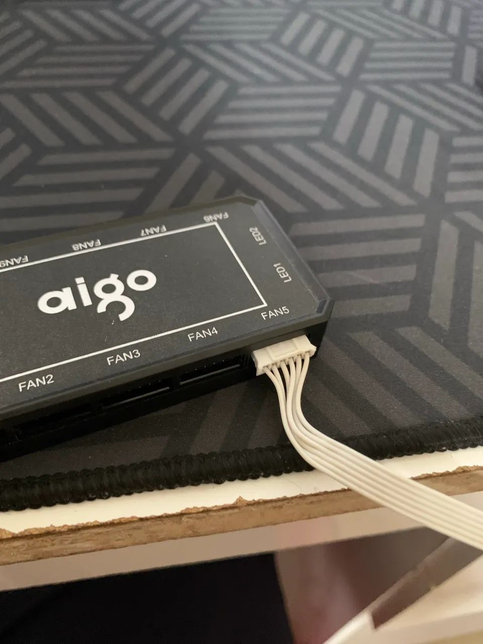Fans Aigo Ar 12