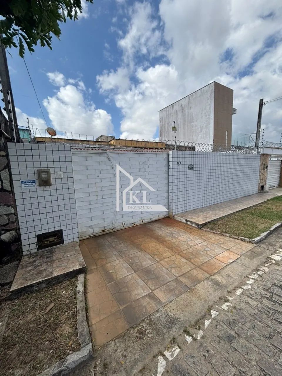 Casa Mobiliada com Energia Solar em Emaus