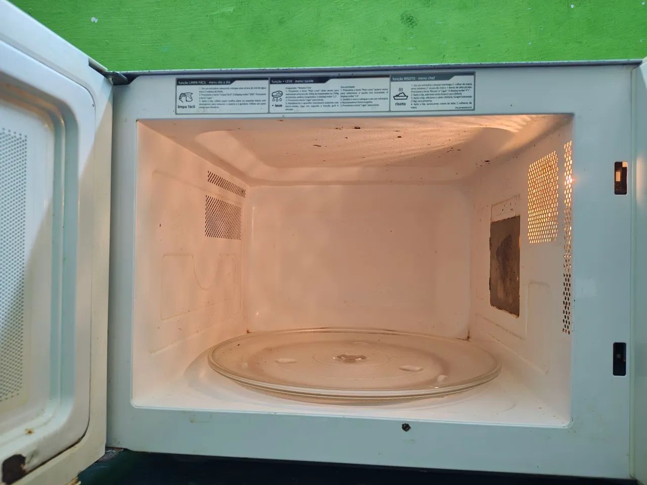 Microondas 30 litros R$150,00  - Foto 3