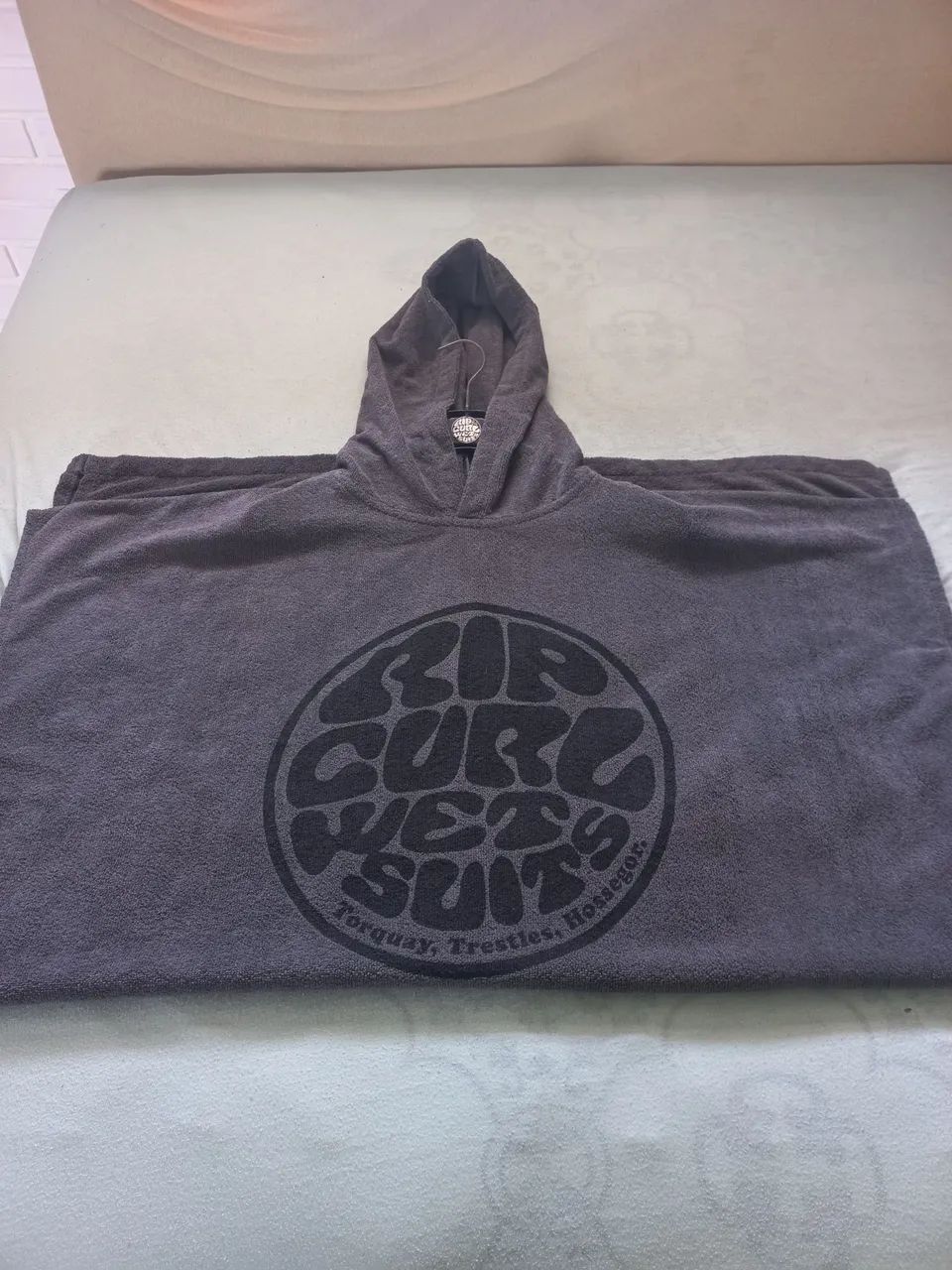 Poncho rip curl flash bomb