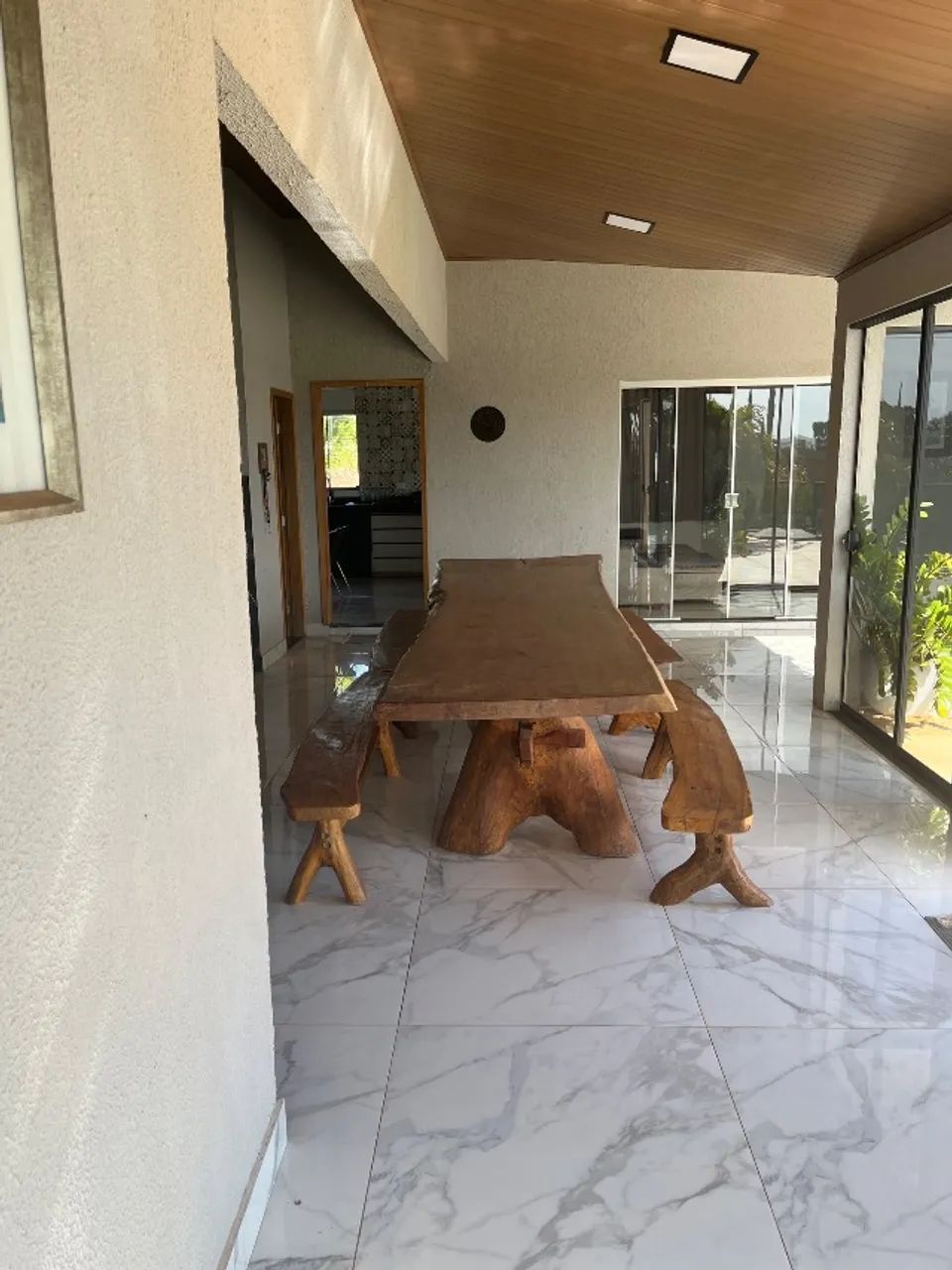 Vendo mesa de madeira 4 metros  parcelo no cartão  - Foto 2