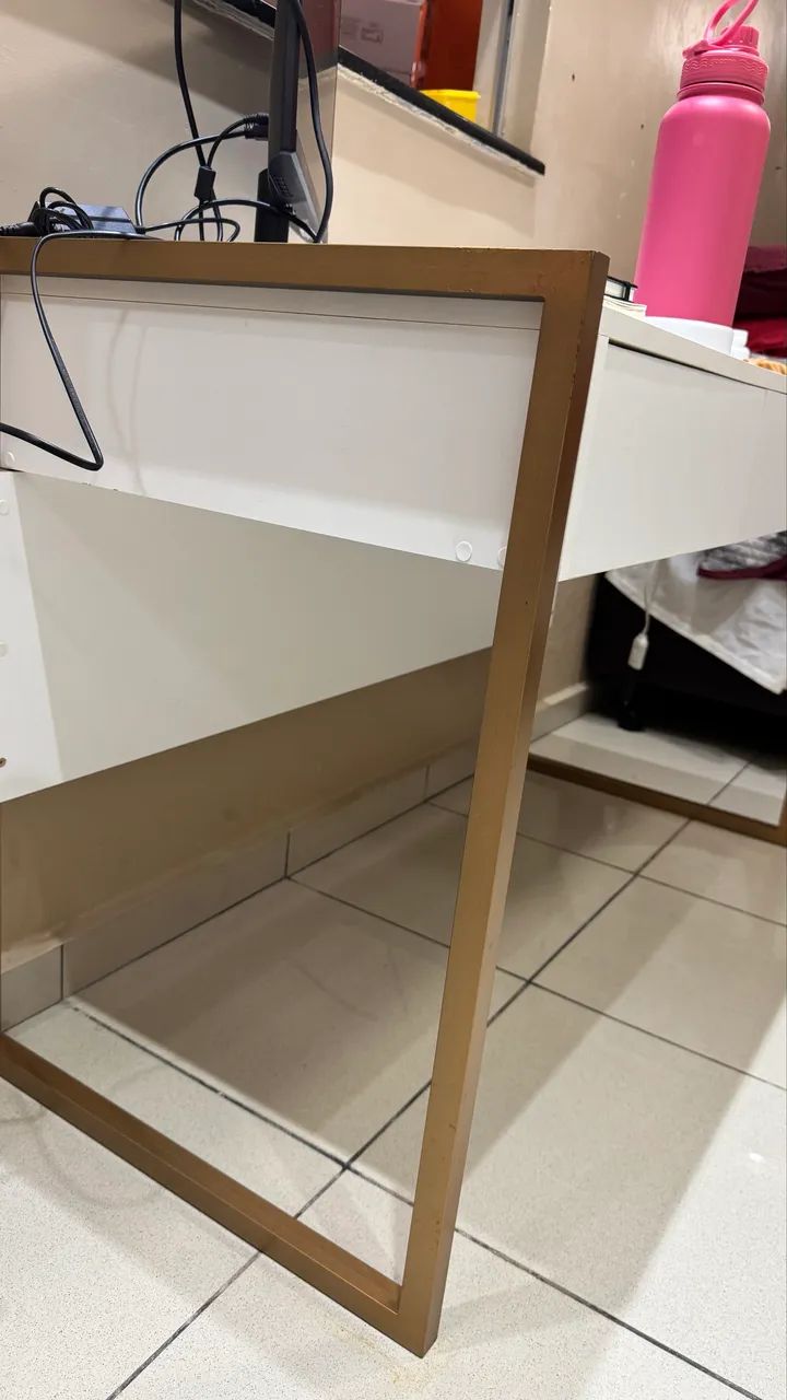 Escrivaninha  - Foto 2