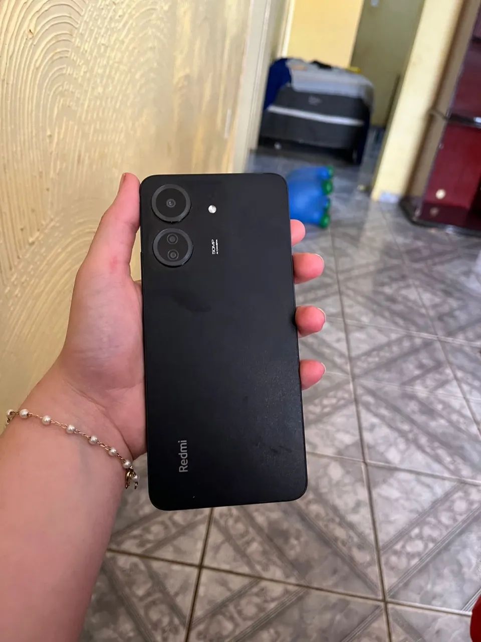 VENDO CELULAR 13C! SEMI NOVO! MENOS DE UM MÊS DE USO  - Foto 3