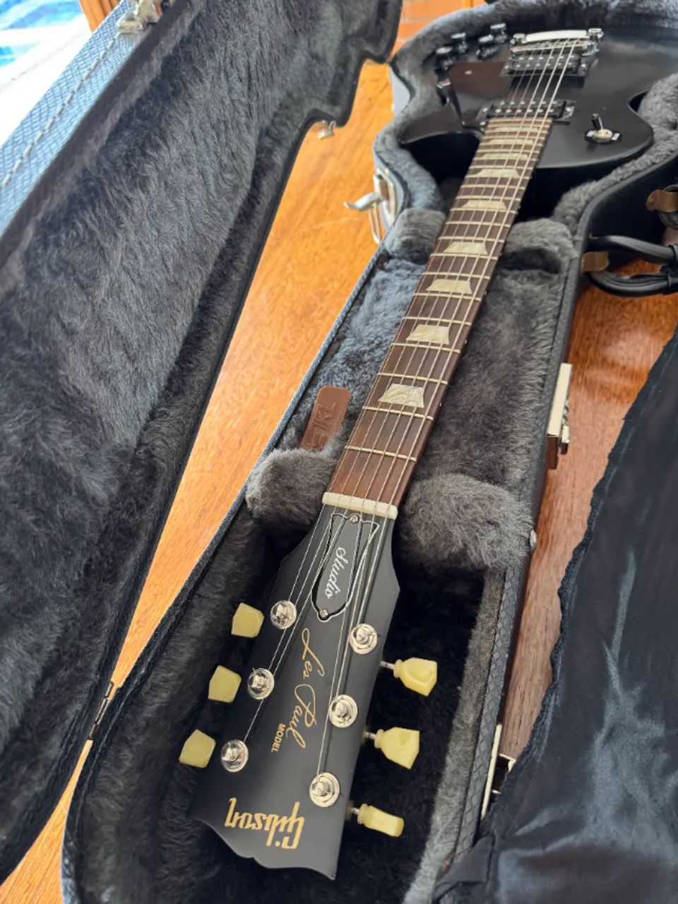 Guitarra Gibson Studio USA com case original - Foto 4