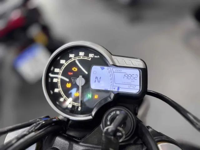TRIUMPH SPEED 400 ABS 2025 | ÚNICO DONO - Foto 4