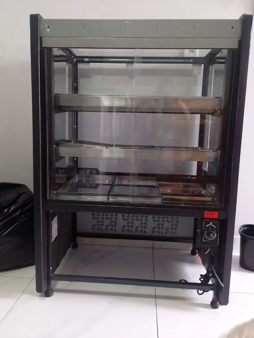 Vitrine estufa muito nova 2.400,00 - Foto 4