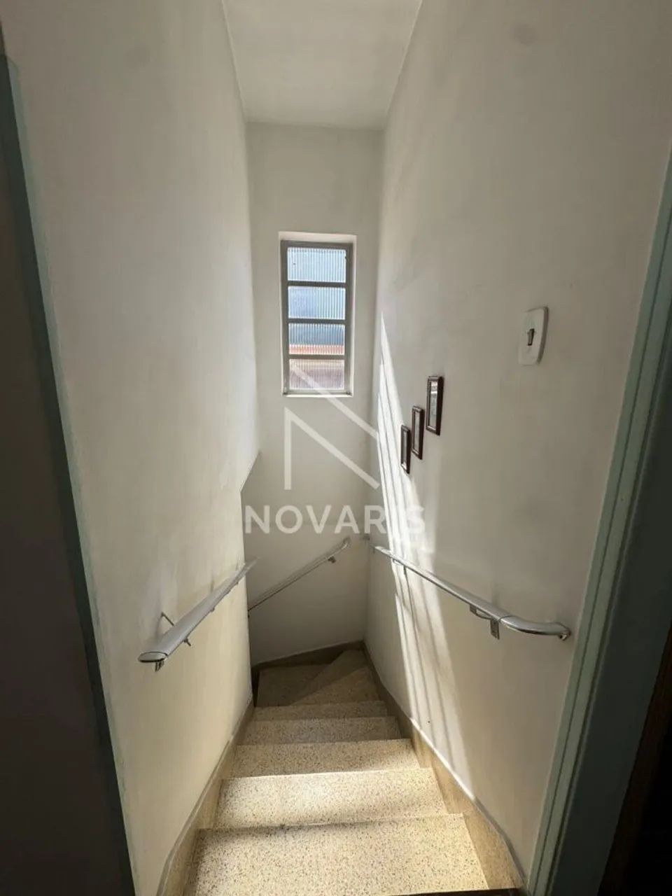 Casa ampla com 3 dormitórios e 2 vagas - Foto 5