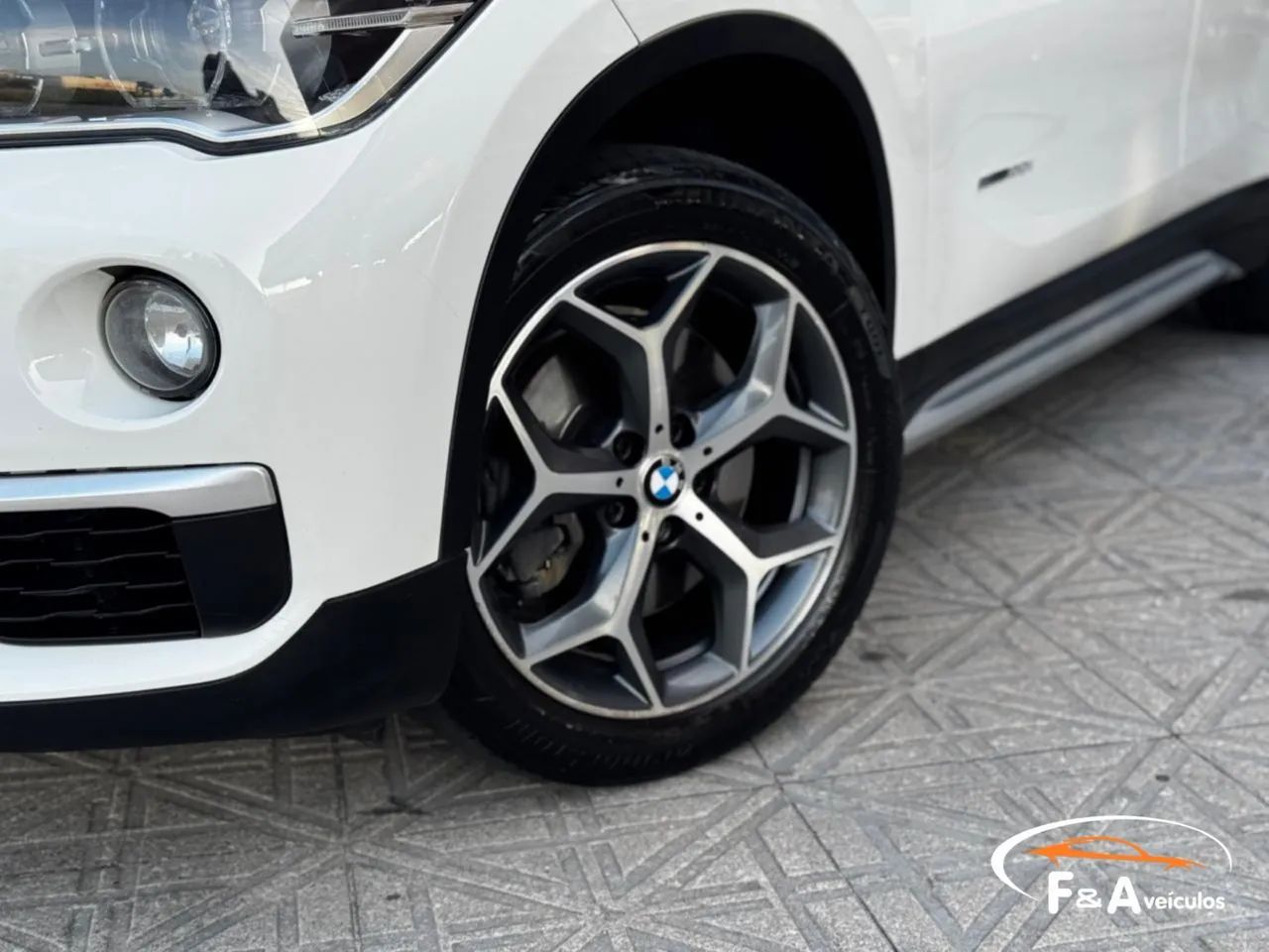 BMW X1 Sdrive 20I X-line 2.0 TB Active Flex 2018 - Foto 5