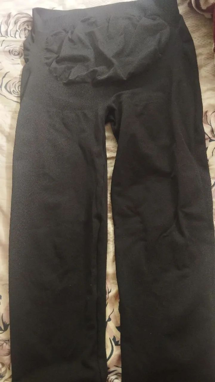 Vendo calça semi nova lupo para gestante.