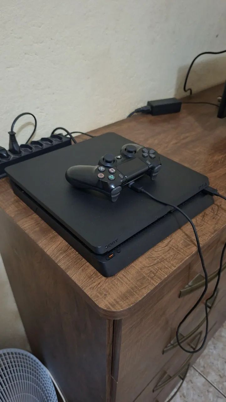 PS4 Semi-Novo - Foto 3