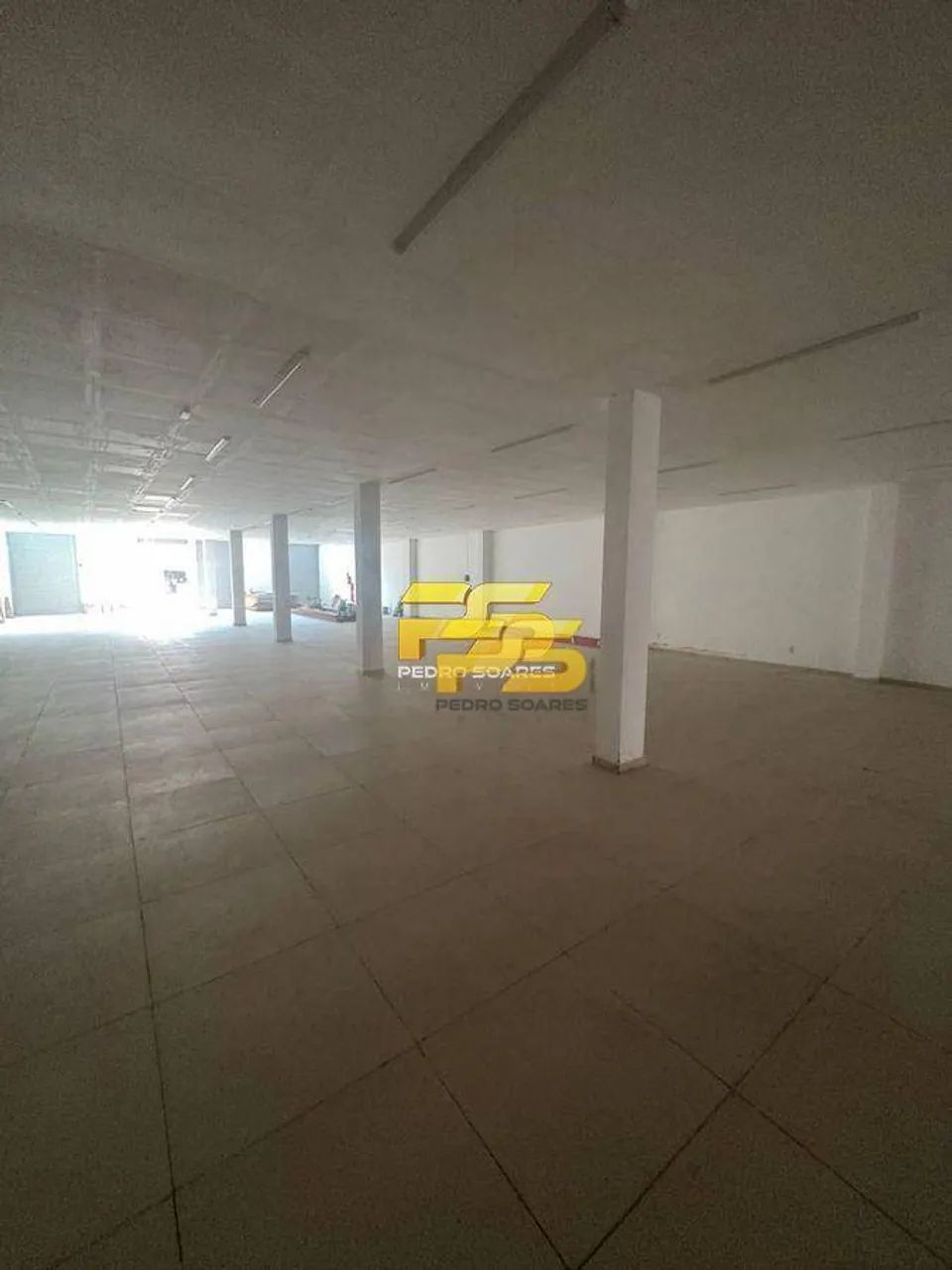 Alugo Prédio Comercial no Centro da Cidade com 1000m de Área Privativa - Foto 4