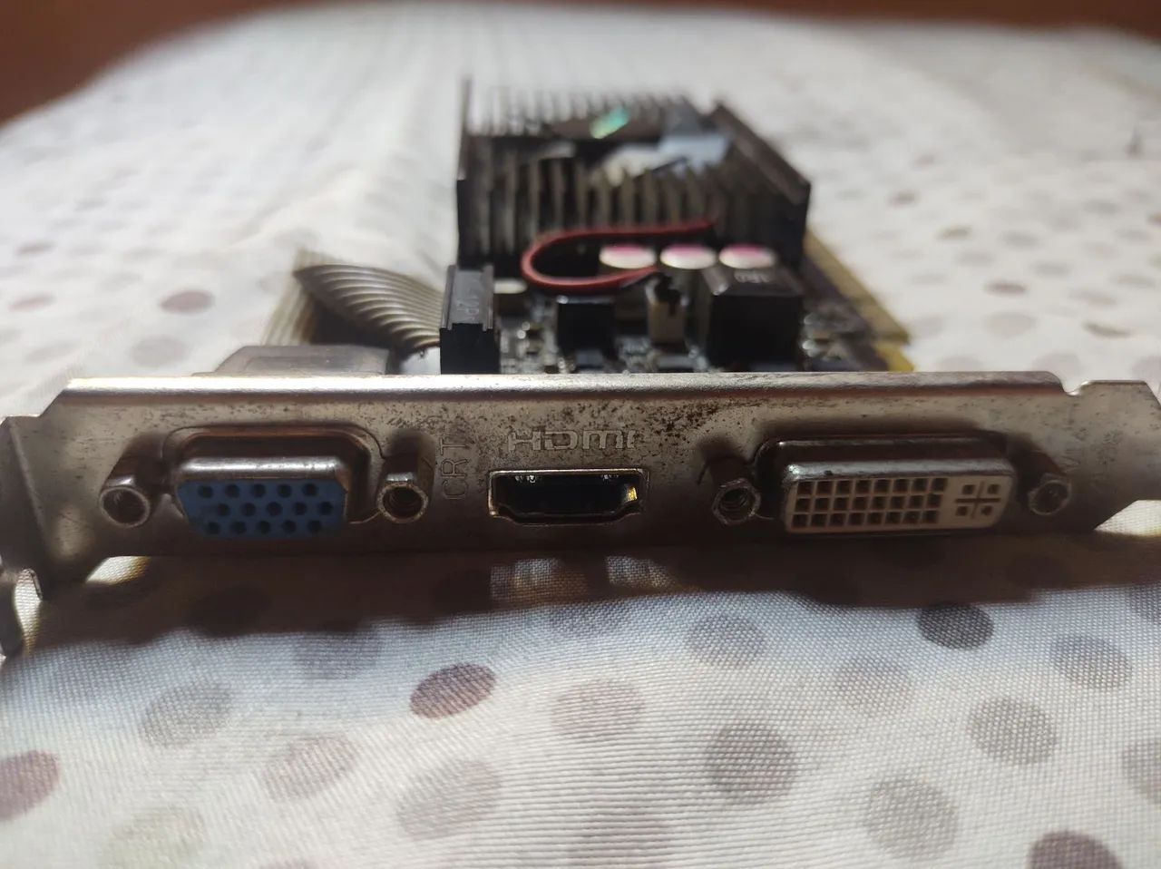 Placa de vídeo GT 520 1gb  - Foto 2
