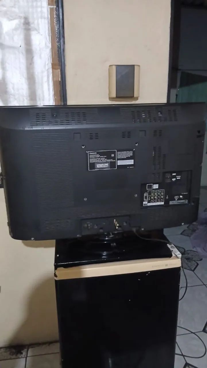 TV Panasonic LCD 32 polegadas digital TC-L32C20B  - Foto 4
