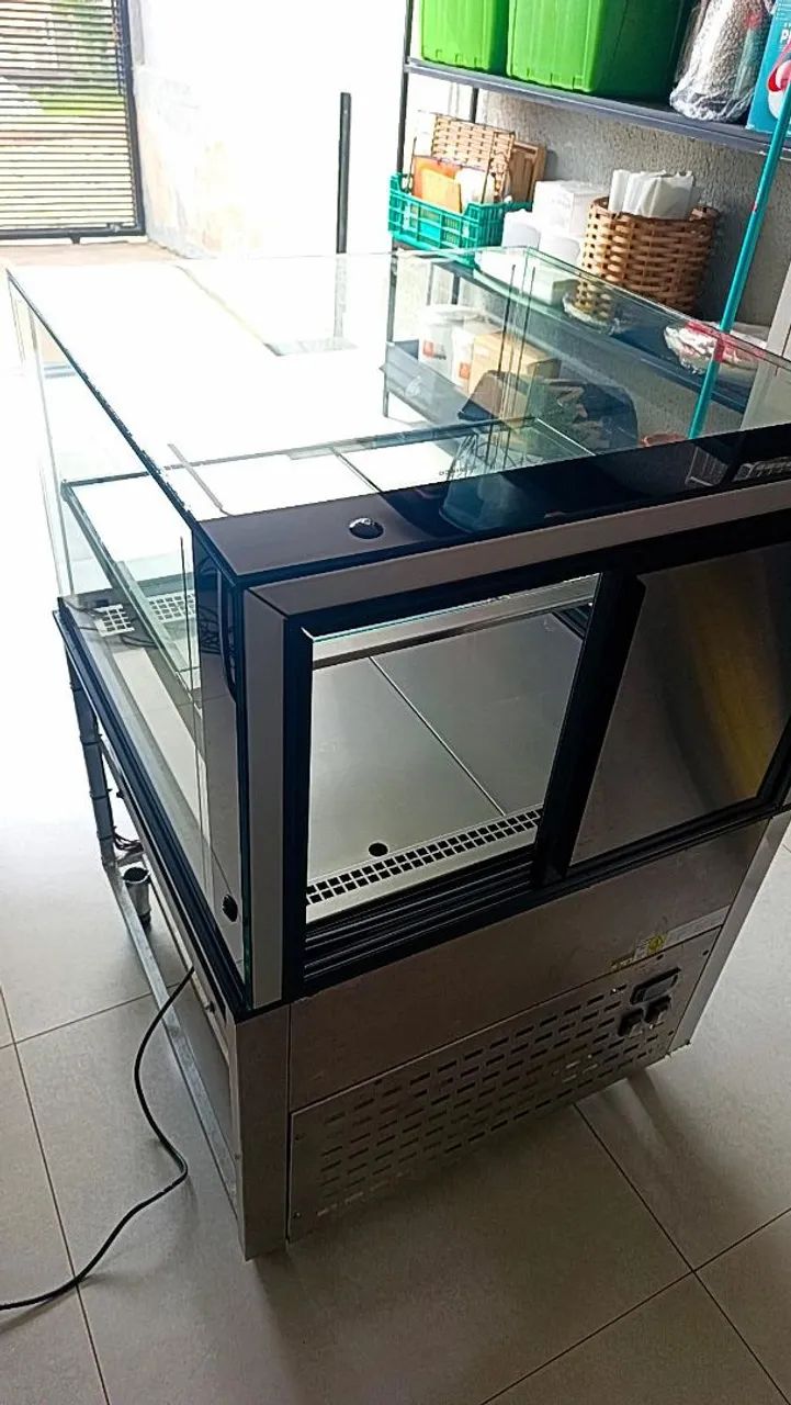 Vitrine Refrigerada da Rodriaço saindo hoje com 4 mil de desconto ? - Foto 2
