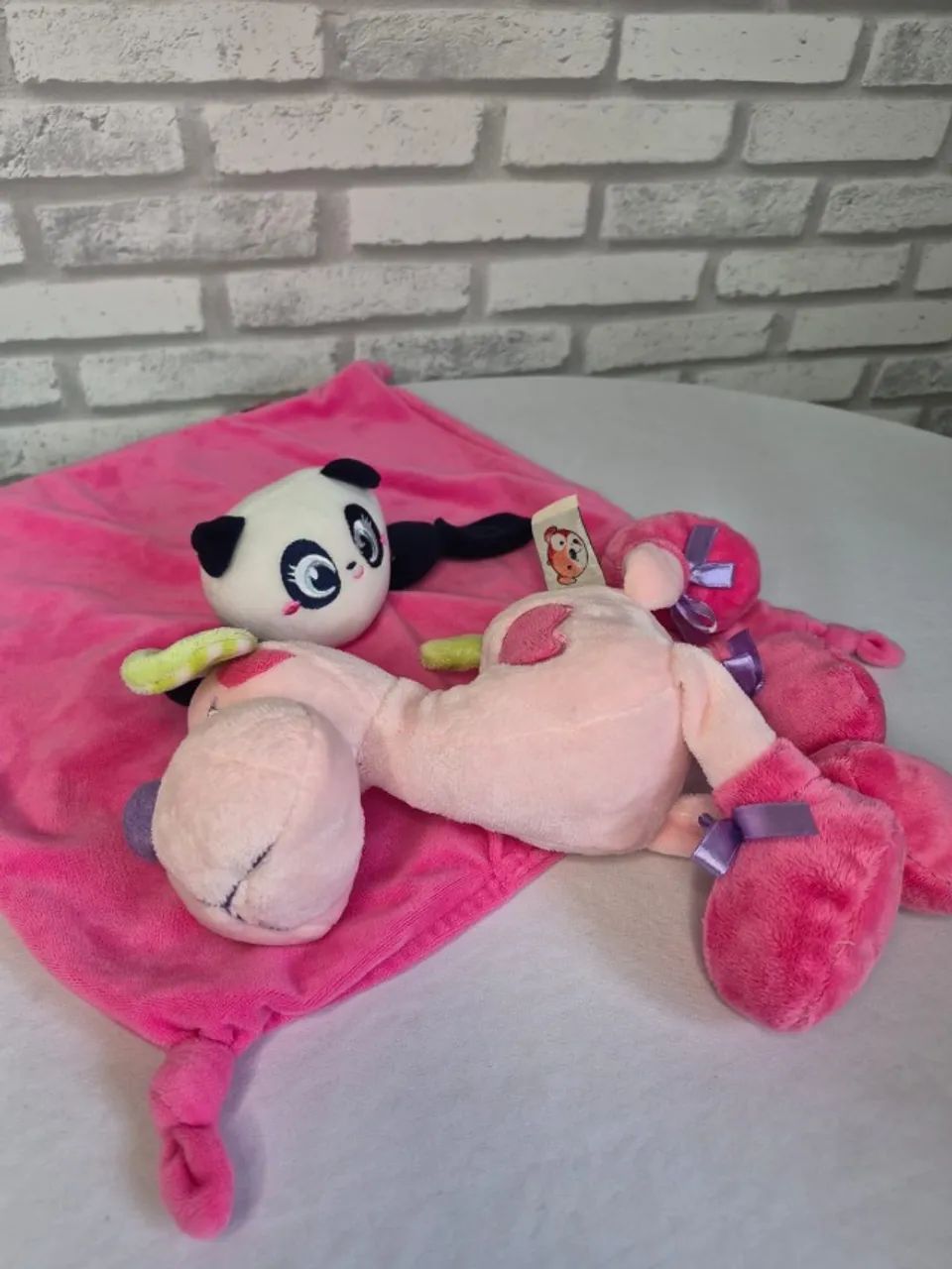 Kit Pelúcias com Chocalho Panda Pucket e Cachorrinho Rosa - Foto 5