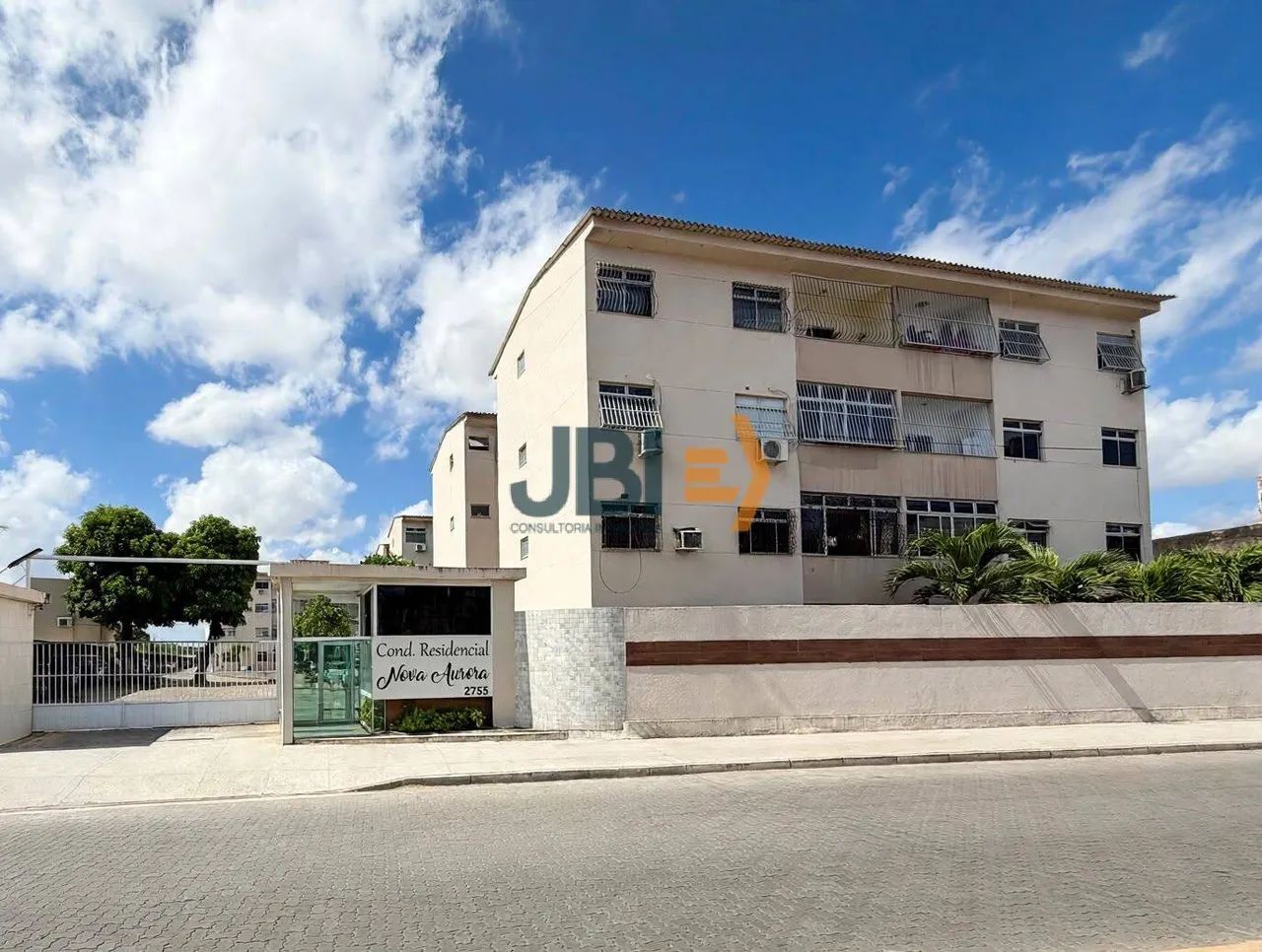 Vende-se apartamento com 3 quartos e vaga - São Gerardo