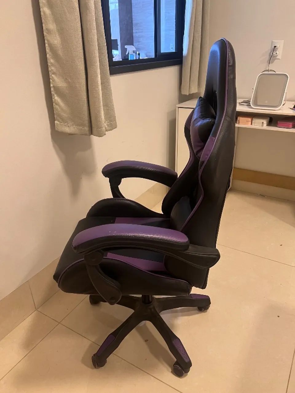 Mesa de estudo com rodinhas e cadeira  - Foto 4