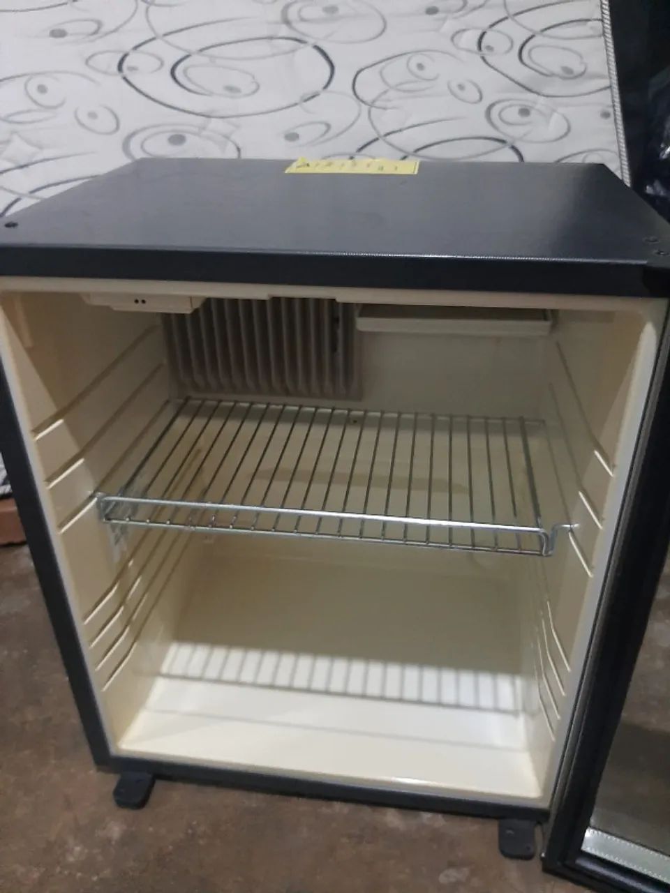 Frigobar Dometic 40L Porta de Vidro (NÃO FUNCIONA) - Foto 3