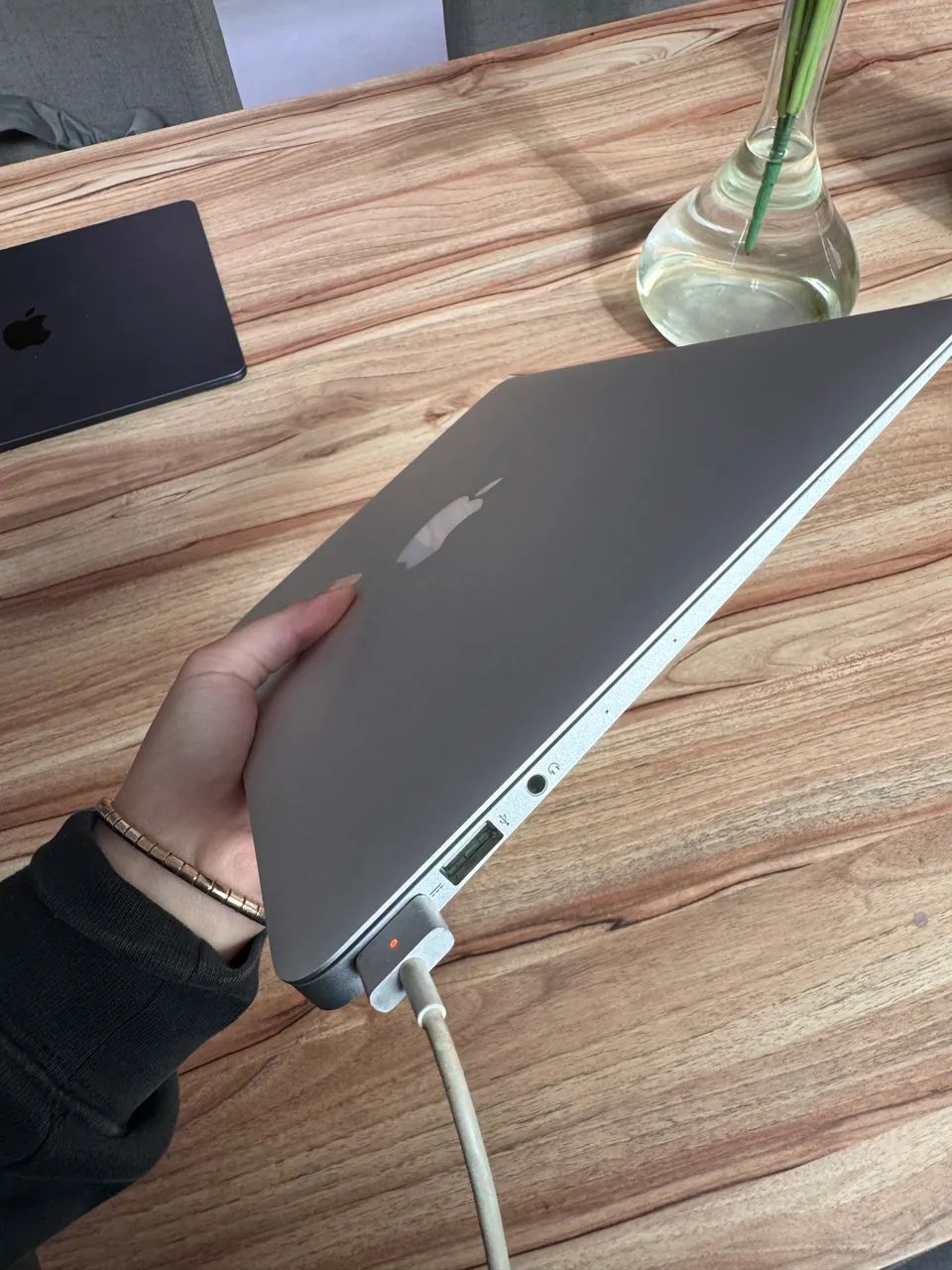 MacBook Air 2014 11 polegadas branco  - Foto 4
