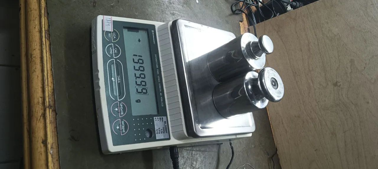 Balança shimadzu bl3200h