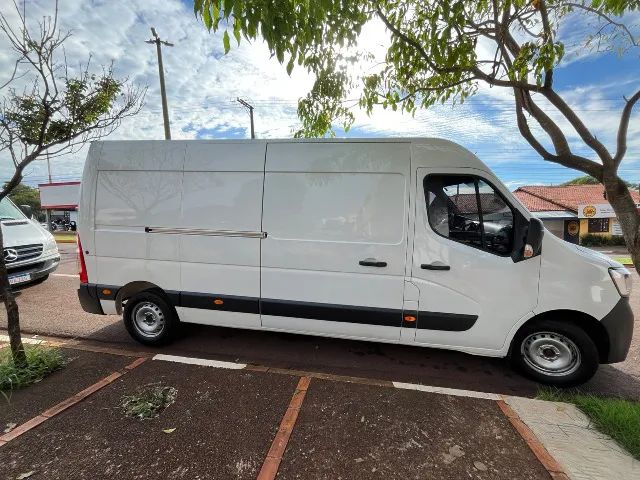 Renault Master 2024
