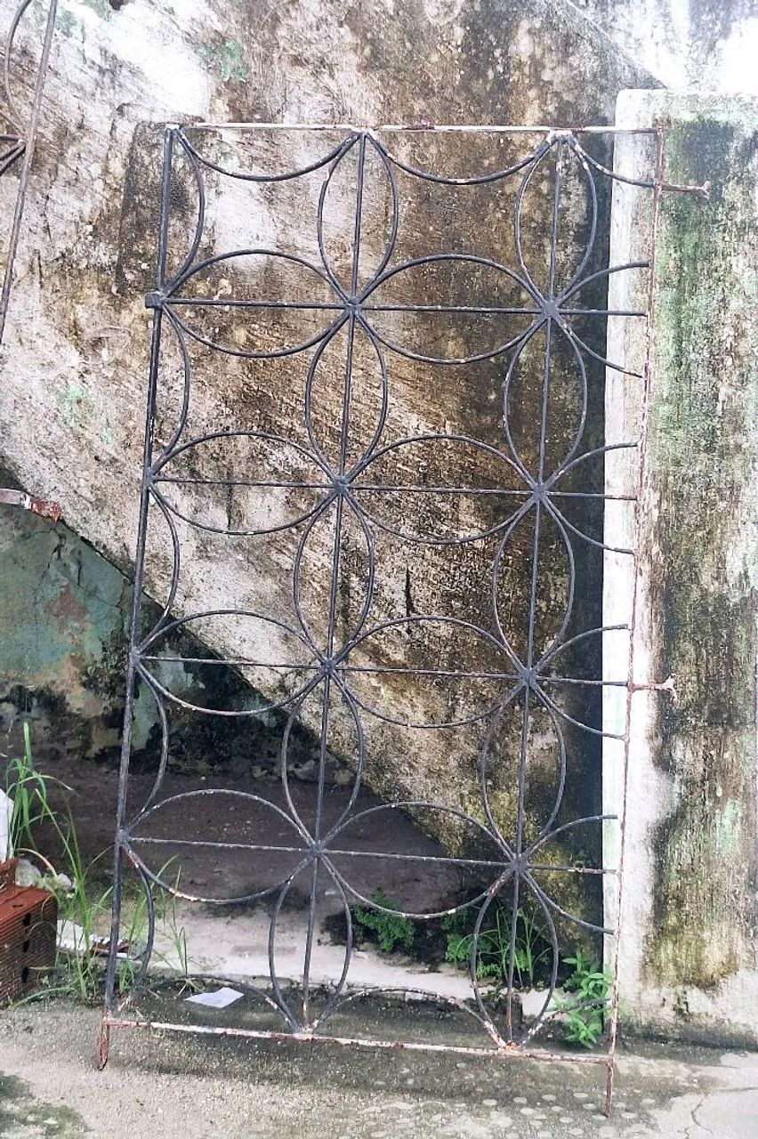 Vendo grade grande de terraço,  usada 