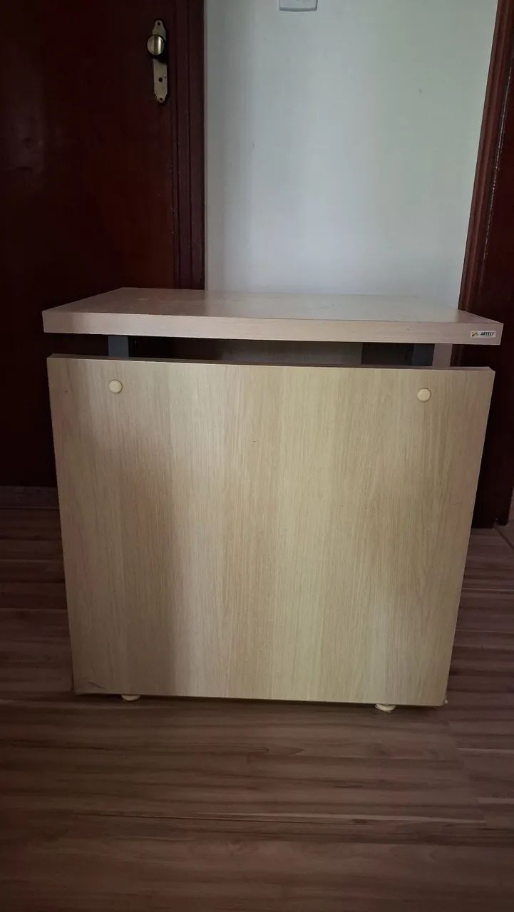 Mesa de apoio artely cor marfim e marrom - Foto 2