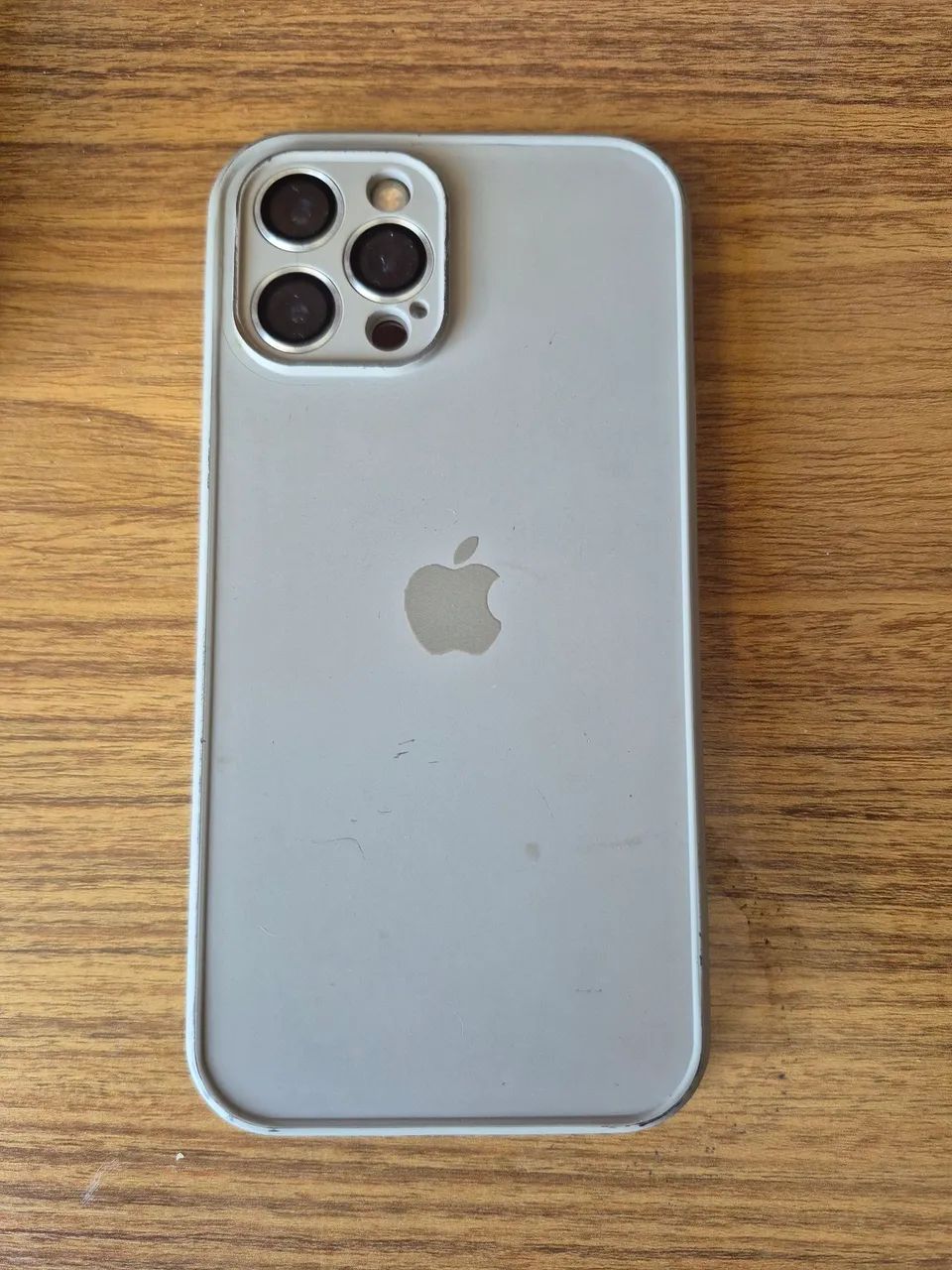 Iphone 12 Pro Max 250Gb - Traseira trincada - Celulares e