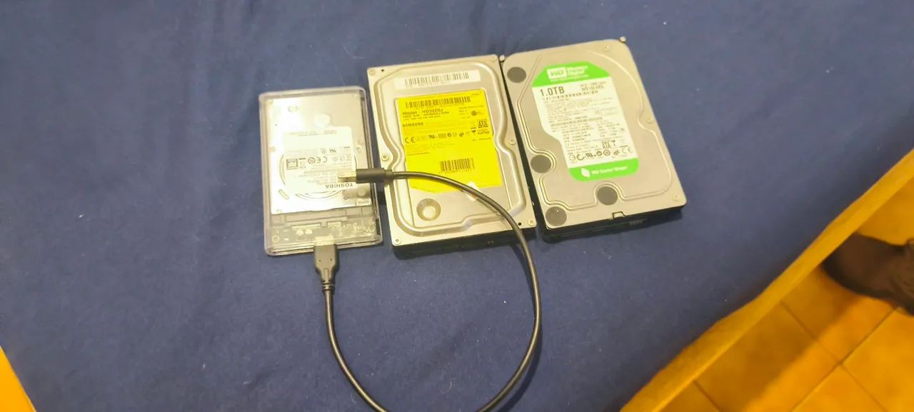 3 HDD's (SATA e Externo)