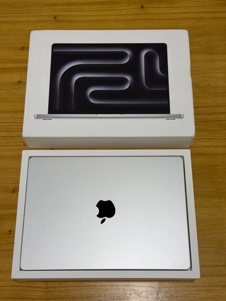 MacBook Pro M3 14 - 8GB RAM | 512GB SSD