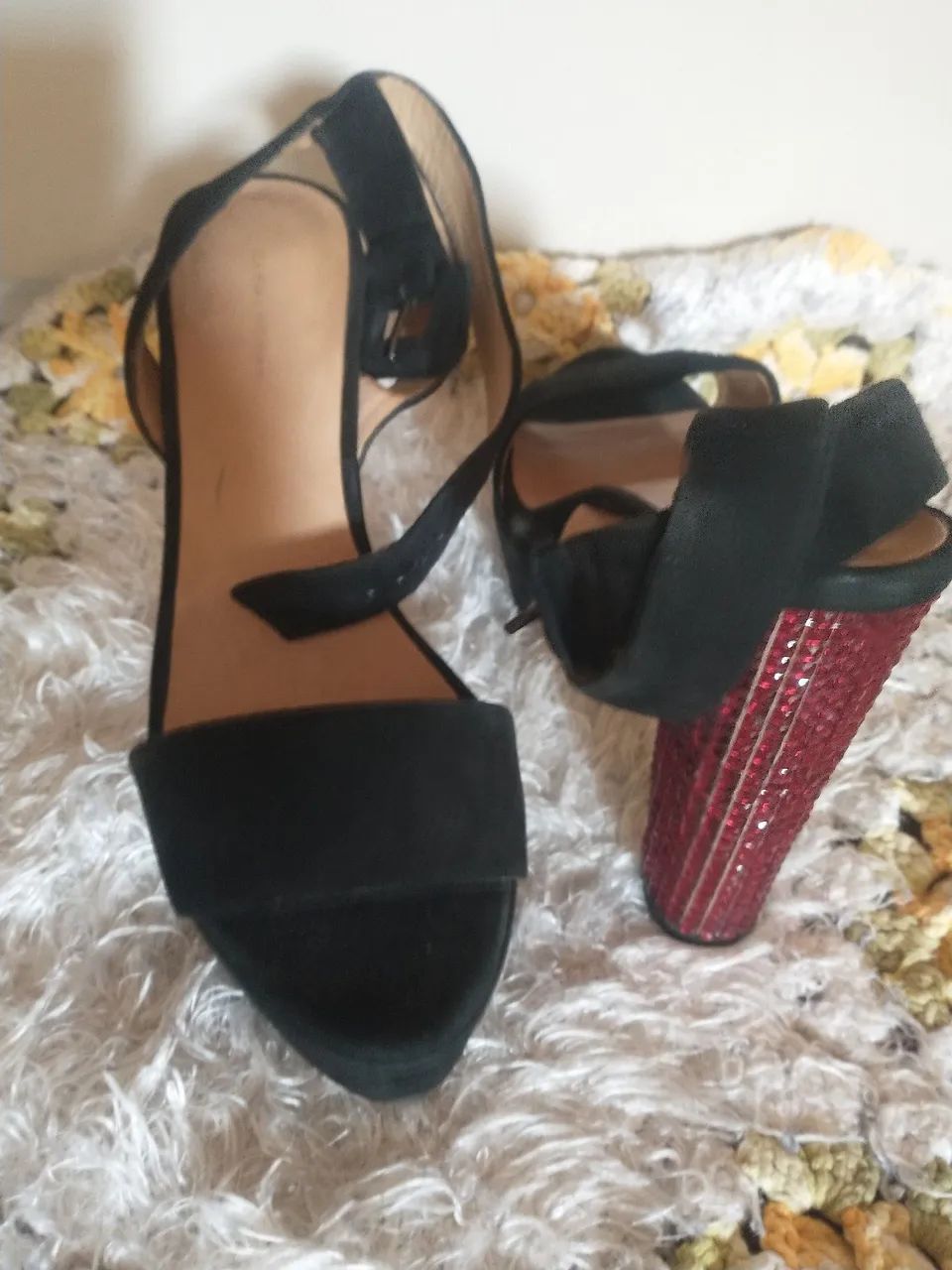 Sandália Zara n37 semi nova - Foto 2
