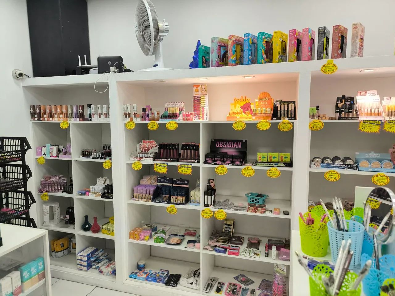 Vendo loja de cosméticos e maquiagem  - Foto 2